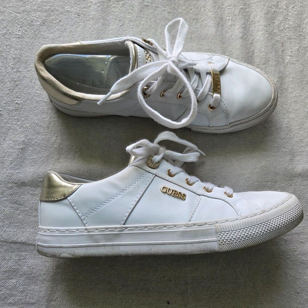 Guess Sneakers Shoes Size 8.5 M Low Top Womens White Gold Accent GFLOOKAT LOOKAT